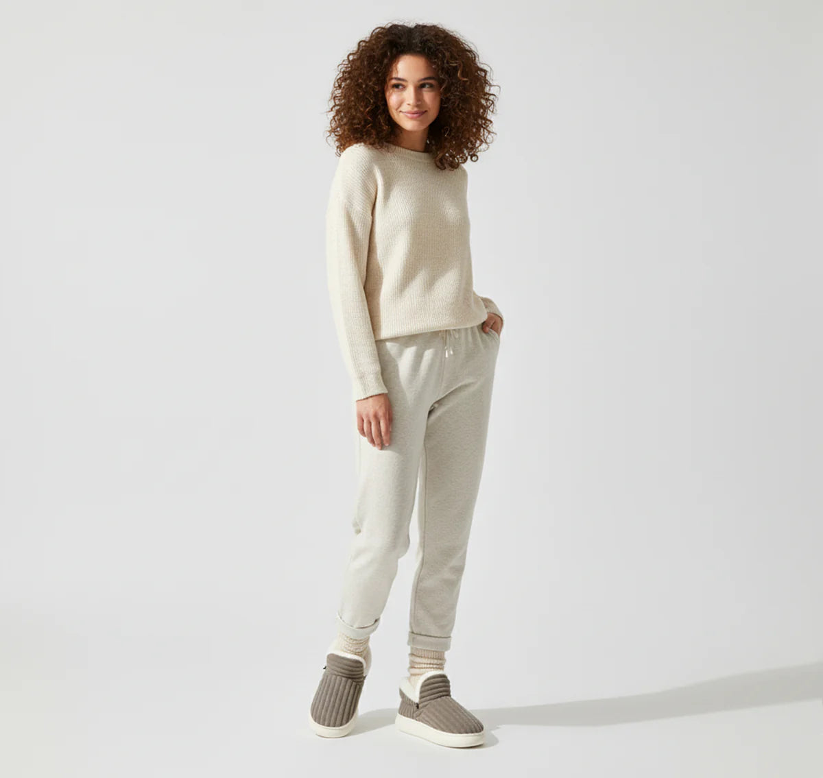 ECLAVA | Unisex Indoor Plush Slippers